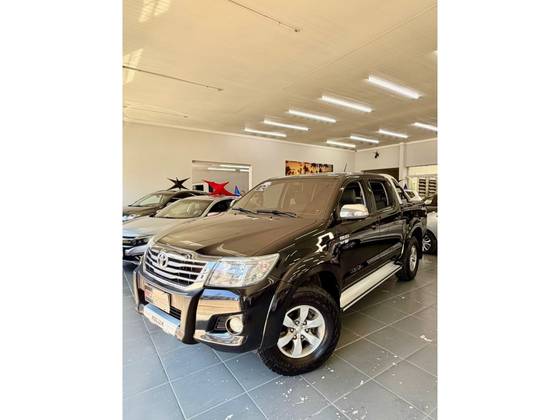 TOYOTA HILUX 2.7 SRV 4X4 CD 16V FLEX 4P AUTOMÁTICO TOYOTA HILUX 2.7 SRV 4X4 CD 16V FLEX 4P AUTOMÁTICO